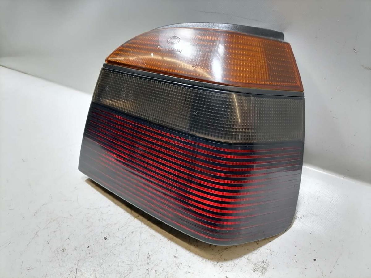 VW Golf 3 Rücklicht Rückleuchte Schlussleuchte rechts Fließheck schwarz getönt Bj.1997